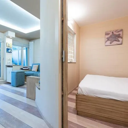 Very Nice Flat 4 Pax 2 Bedrooms + Terrace + Pool Apartment